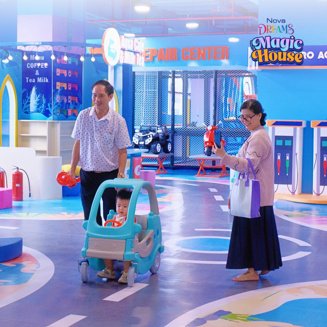 Magic House aqua city