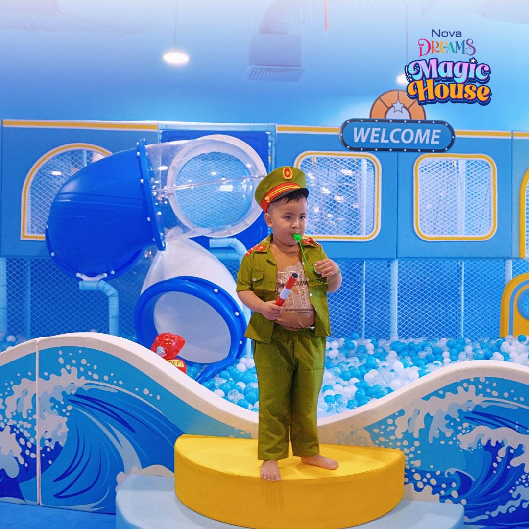 Magic House aqua city